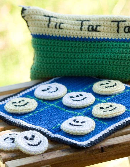 Crocheted Tic Tac Toe Game Set - Knitting Patterns and Crochet Patterns