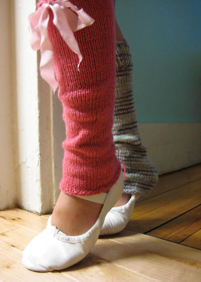 Sweetheart Legwarmers Knitting Patterns And Crochet Patterns From