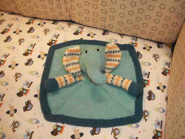 Baby Pears Blanket Buddy - Knitting Patterns and Crochet ...