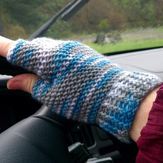 Half-finger Crochet Gloves - Knitting Patterns and Crochet ...