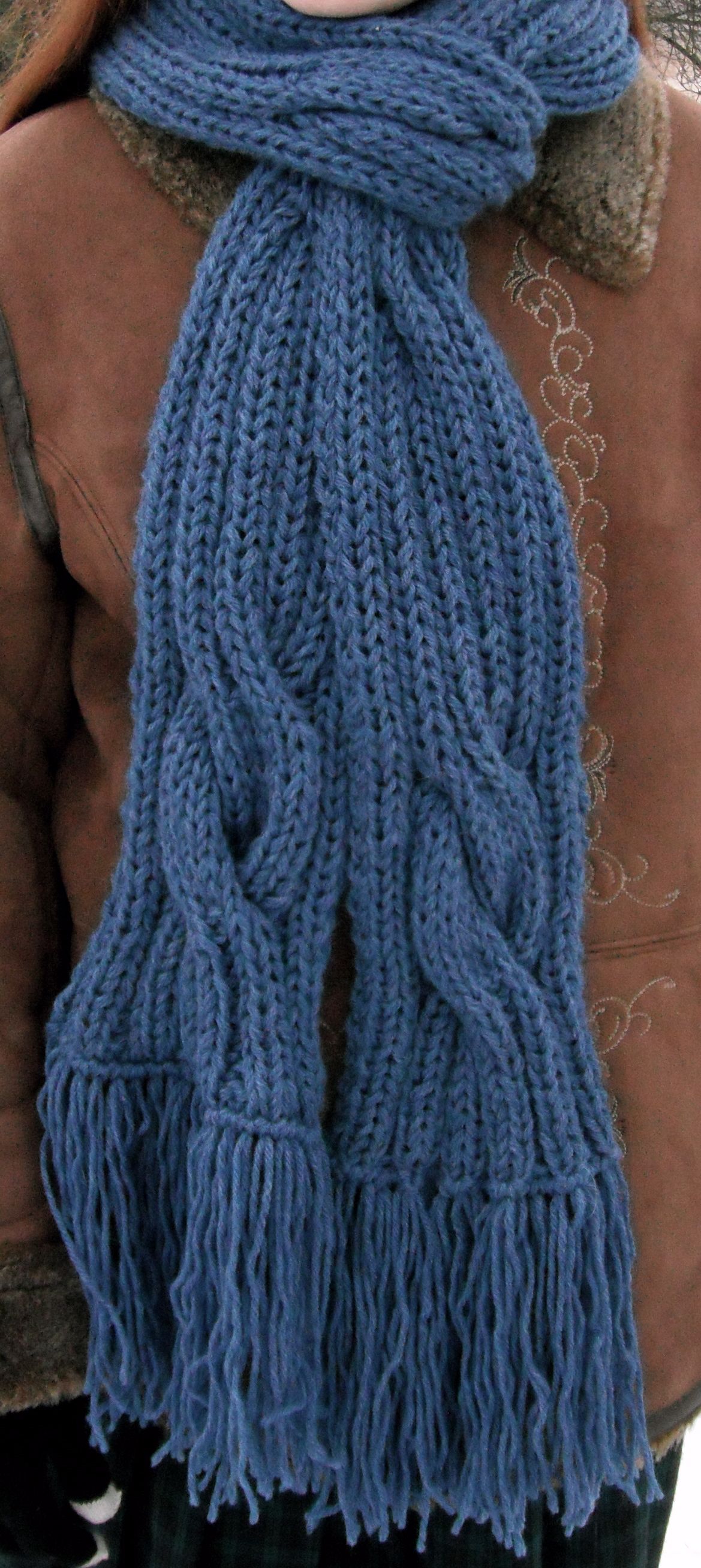 Winding River Ribbed Scarf Pattern - Knitting Patterns and ...