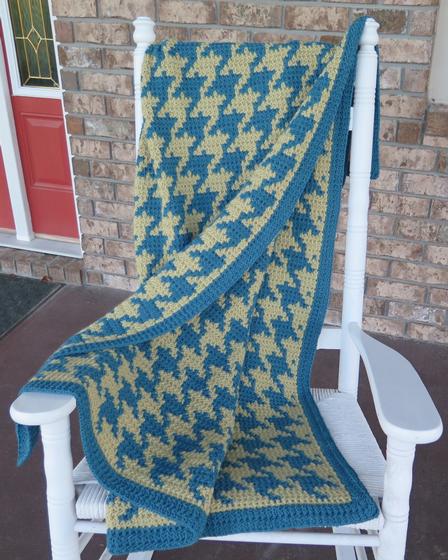 Cozy Houndstooth Afghan - Crochet Pattern