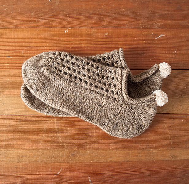 Bunny Hop Anklets Pattern - Knitting Patterns and Crochet Patterns from KnitP...