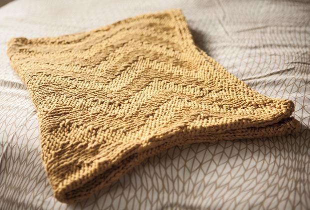 Free Sunshine Chevron Baby Blanket - Knitting Pattern