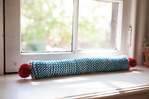 Pongo Draft Stopper - Free Knitting Pattern