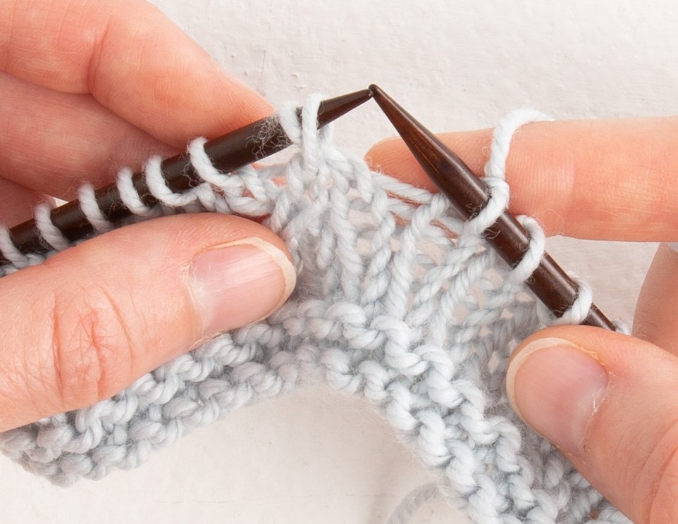 Learn to Knit: Working a Right Cross Cable without a Cable Needle