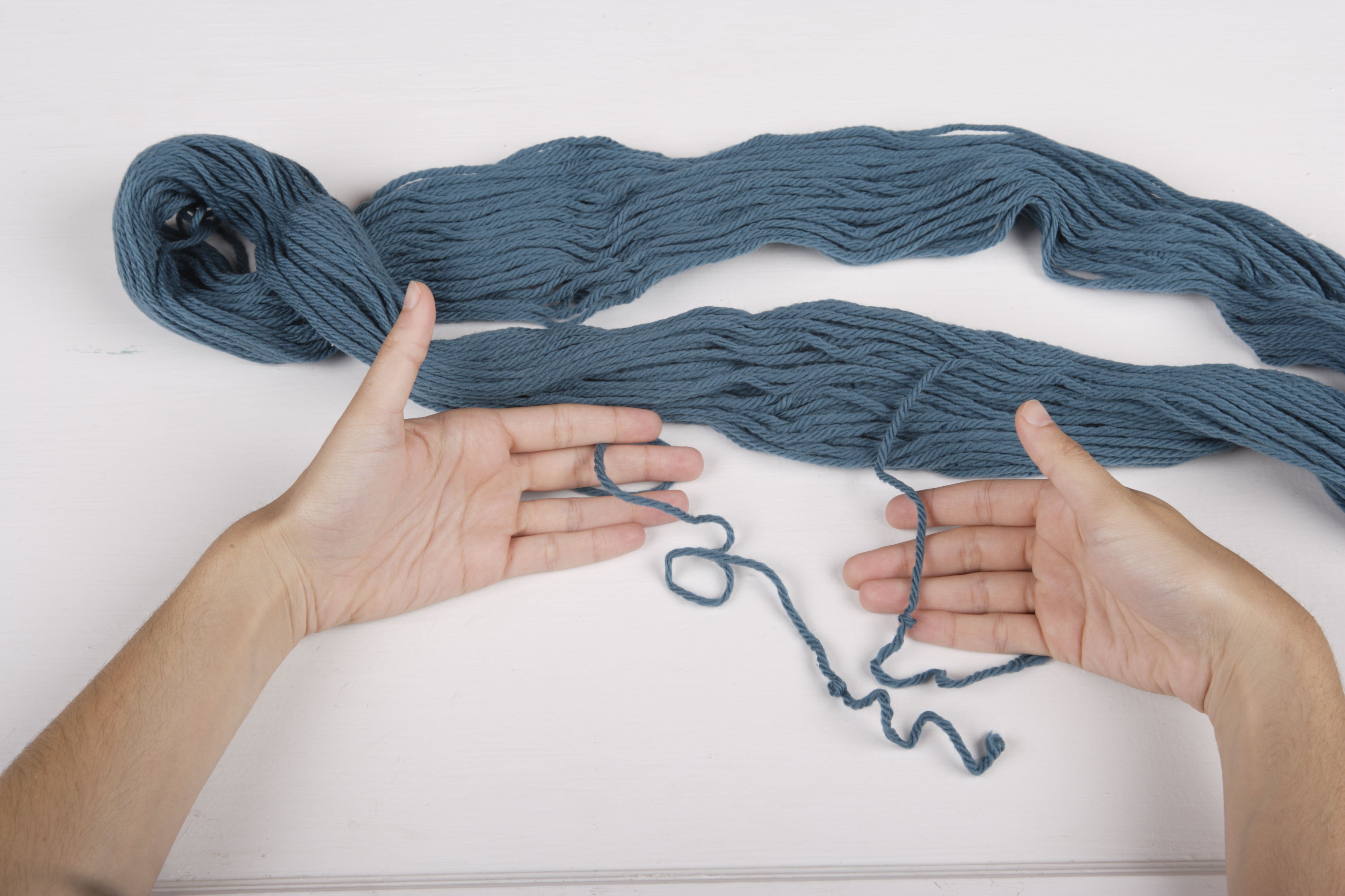 How to hand wind a center-pull ball of yarn 