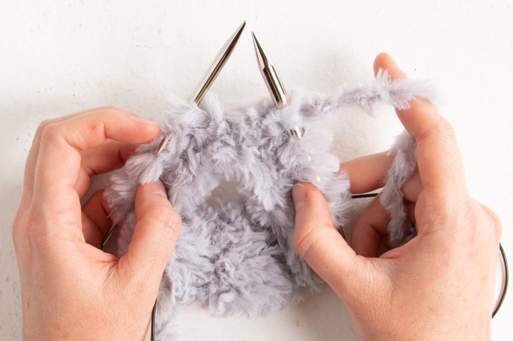 How to work with fluffy yarn