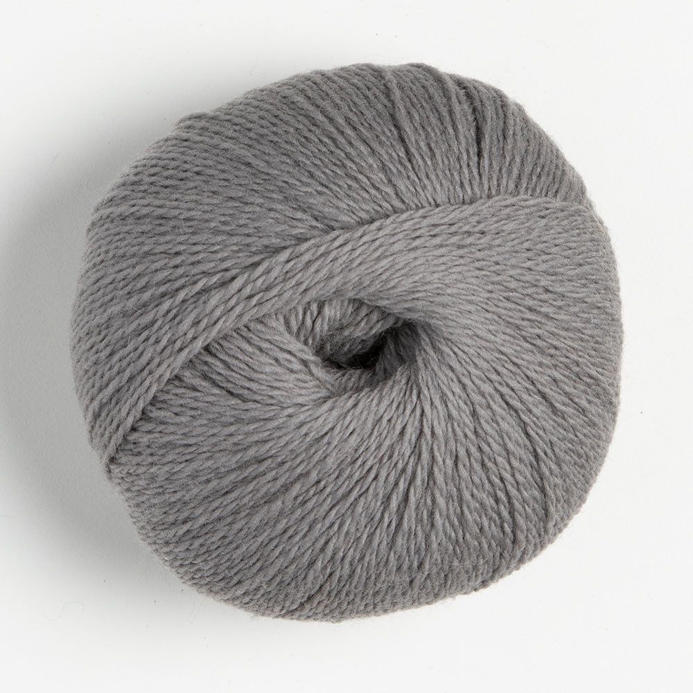 Silver Wool Blend Yarn KnitPicks silver-wool-blend-yarn-knitpicks