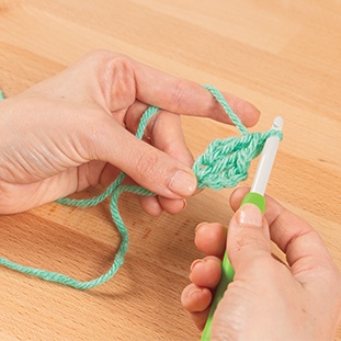 Foundation Double Crochet (FDC)