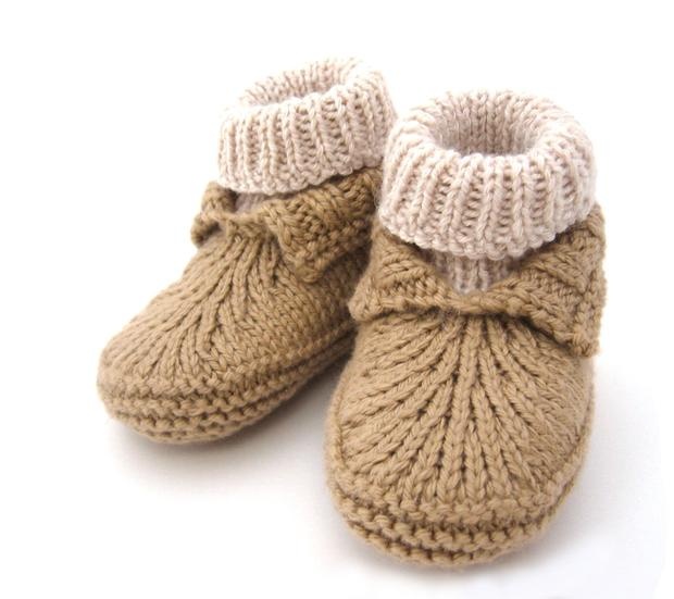 Baby Moc-A-Soc - knitting pattern