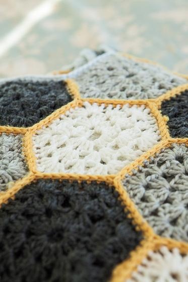 Beehive crochet blanket hot sale