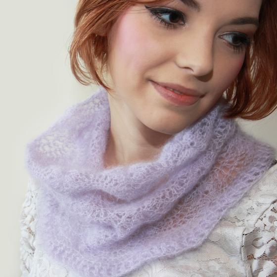 Feathers and Fans Cowl - knitting pattern