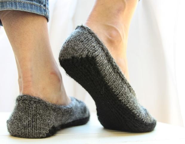 Ballet Slippers : learn to knit kit with video course: Pale Taupe –  EcoFriendlyCrafts