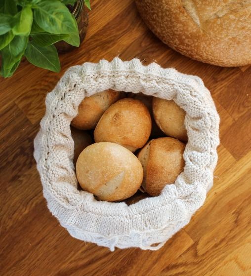 Cabled Braid Bread Warmer