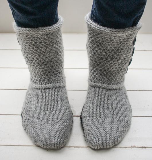 Knit boots with buttons deals