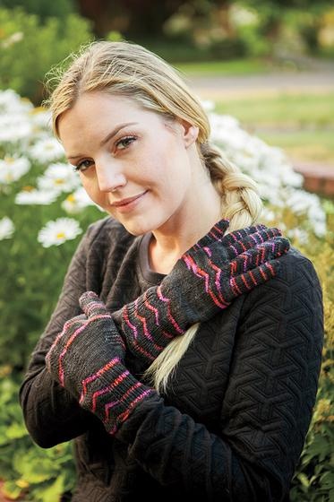 Arrow Gloves - knitting pattern