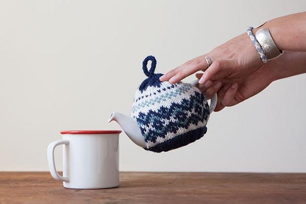 Snow Day Tea Cozy - knitting pattern