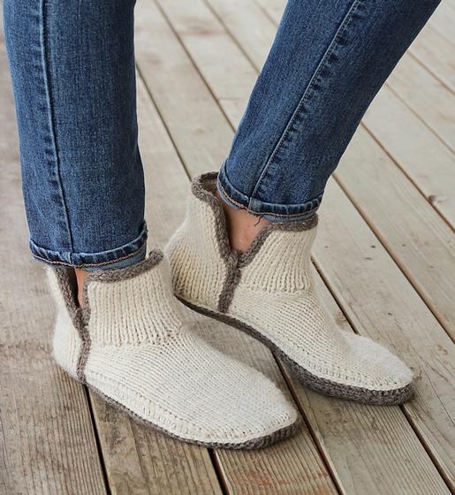 Modern Mocs - knitting pattern