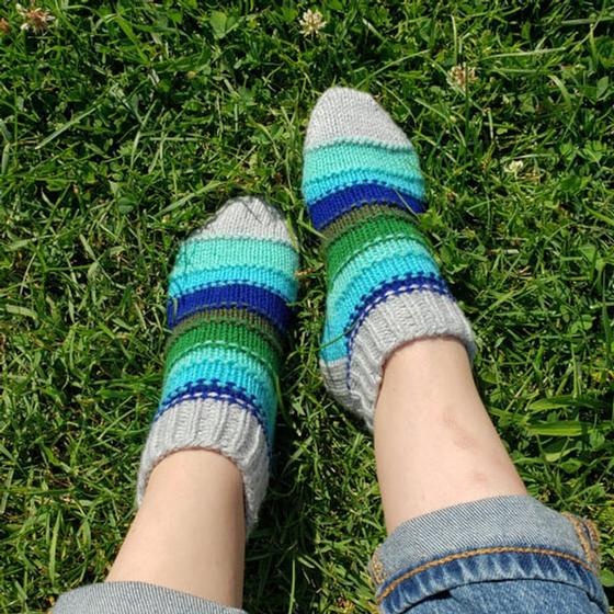 Sneaker Socks - Knitting Pattern 