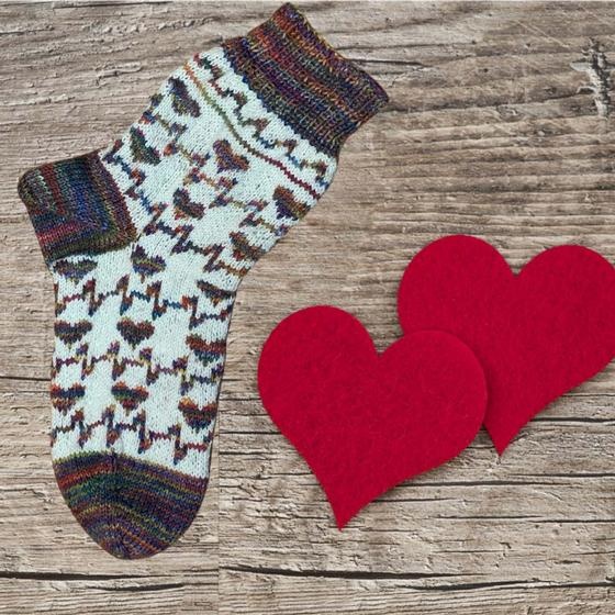 Bring Me to Life Socks - knitting pattern