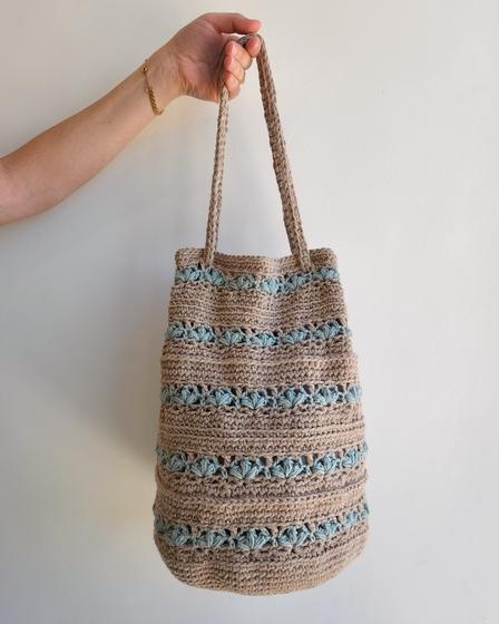 Floral Tote Bag - knitting pattern