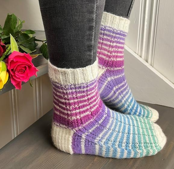 Striping Fun Socks - knitting pattern