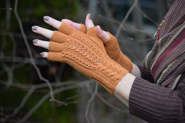 Eventide Fingerless Gloves - knitting pattern