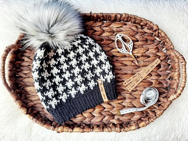 Free Houndstooth Beanie Crochet Pattern