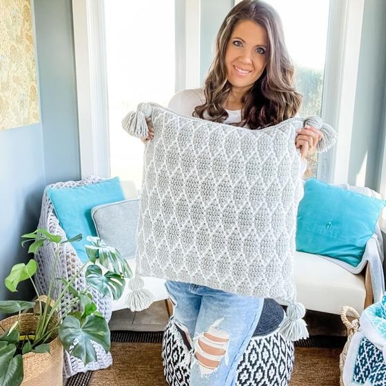 Free Crochet Pattern: Planned Pooling Throw Pillow - Pattern Paradise