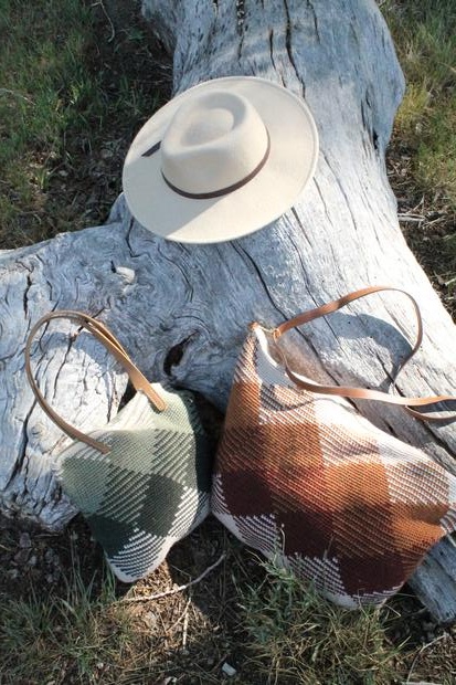Ravelry: The Weekender Bag pattern by Sara Dudek