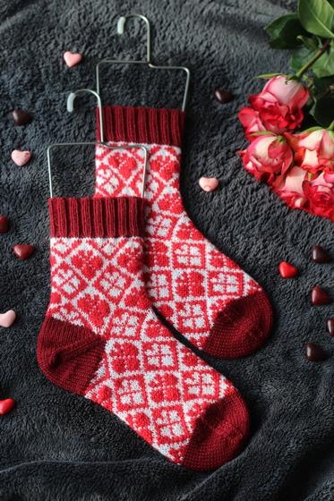 I Heart Argyle Socks - knitting pattern