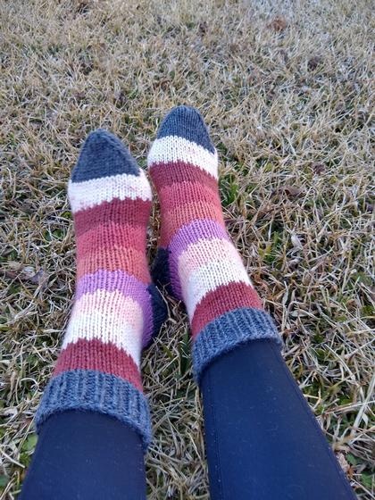 Worsted Sprinkle Socks - knitting pattern