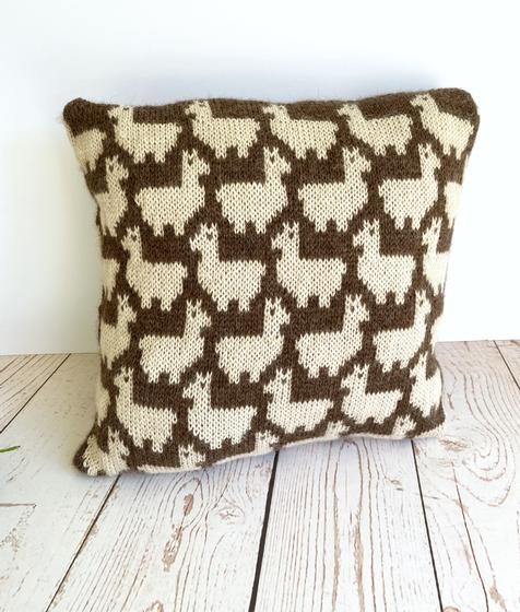 Alpaca Party Pillow - knitting pattern