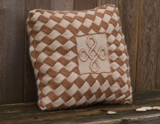 Harlequin Project Pillow - knitting pattern