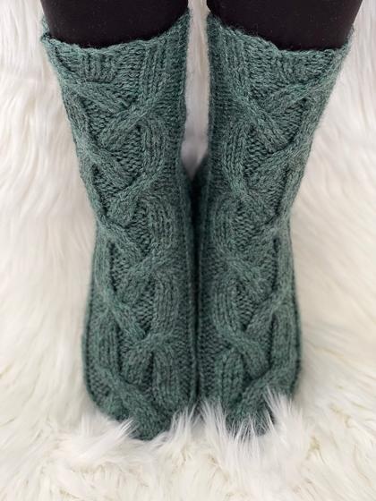 Winding River Socks - knitting pattern