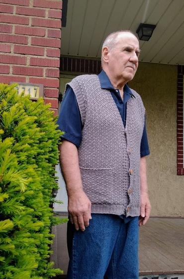 InVESTment Cardigan - knitting pattern