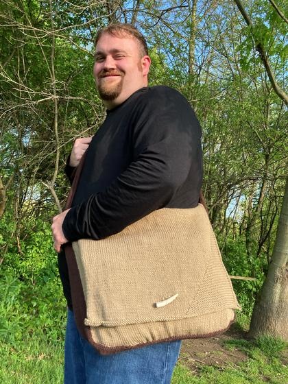 Forager Messenger Bag - knitting pattern