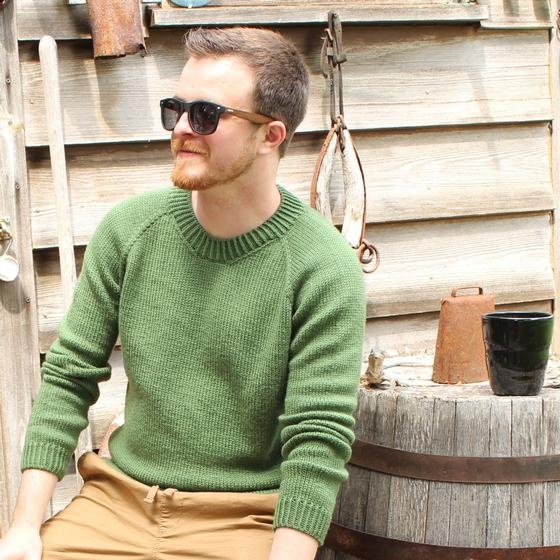 Top-down Seamless Men's Saddle Shoulder Sweater pattern by Kyoko