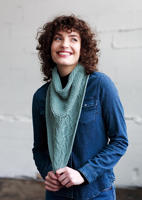 V Cable Cowl - knitting pattern