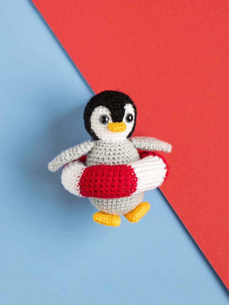 25 Free Crochet Penguin Patterns (Amigurumi Pattern)