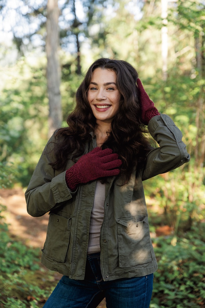 Subtlety Gloves - knitting pattern