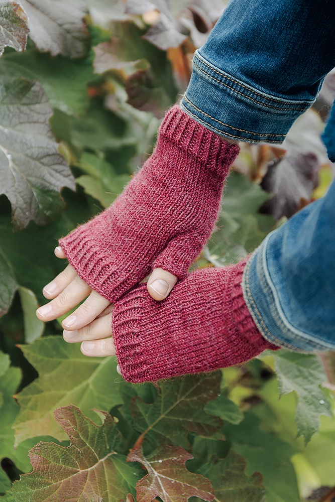 Learn How To Knit Ribbed Fingerless Gloves - Fingerless Glove