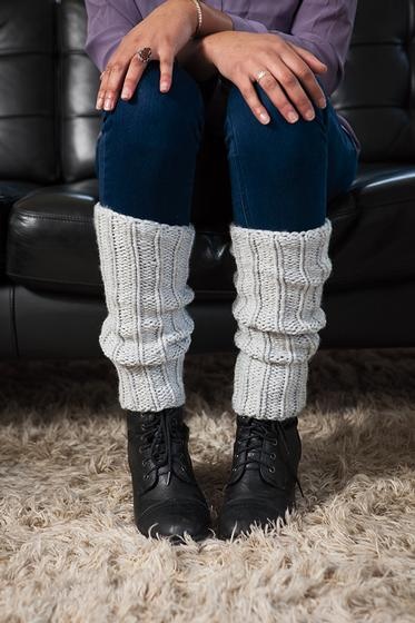 Is it weird for a guy to wear leg warmers? : r/OUTFITS