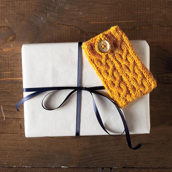 Pocket Aran Gift Card Holder - knitting pattern