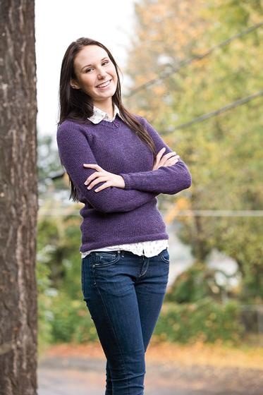 Basic V-Neck Pullover - knitting pattern