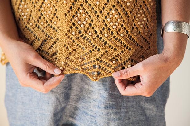 The Art of Knitting Lacework with Wooden Knitting Needles