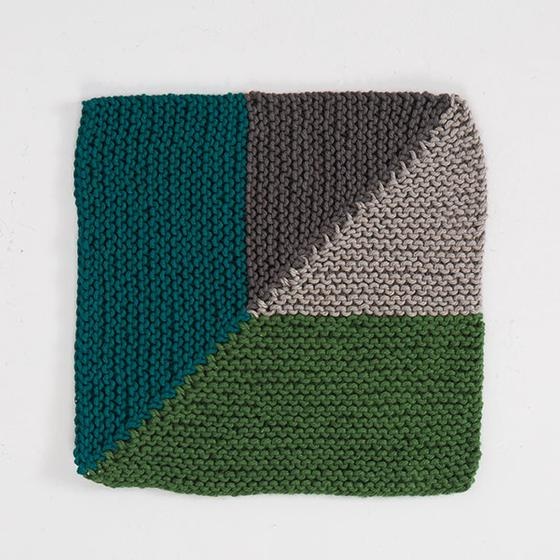 Mitered Quarters Dishcloth - knitting pattern