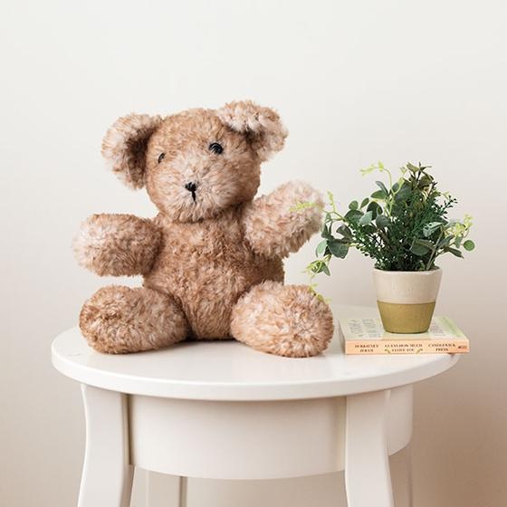 Make a cute teddy bear with our free knitting pattern