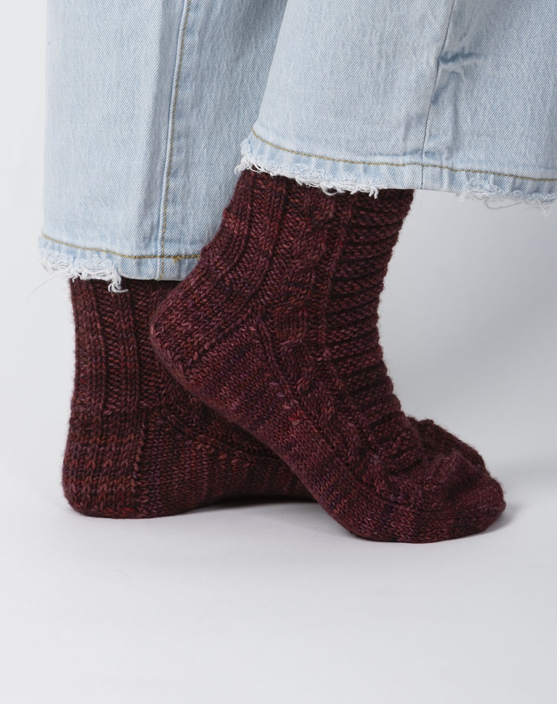 Learn How to Knit Cozy Cable Socks - Complete Kit